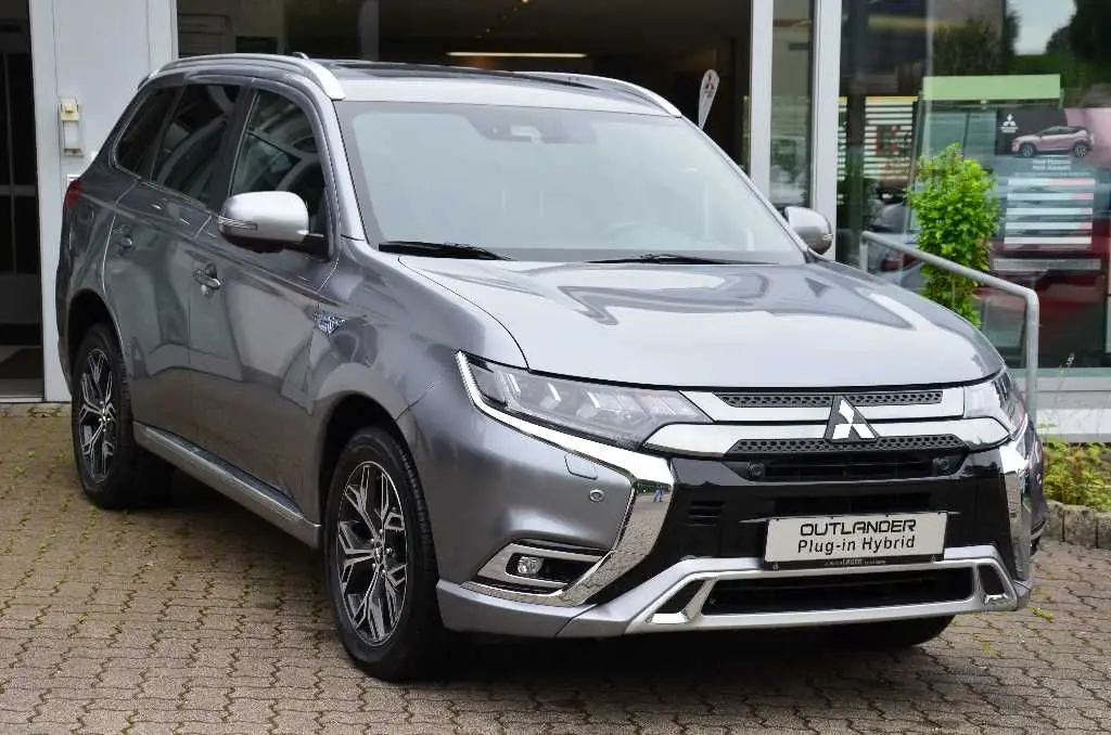 Photo 1 : Mitsubishi Outlander 2019 Hybride