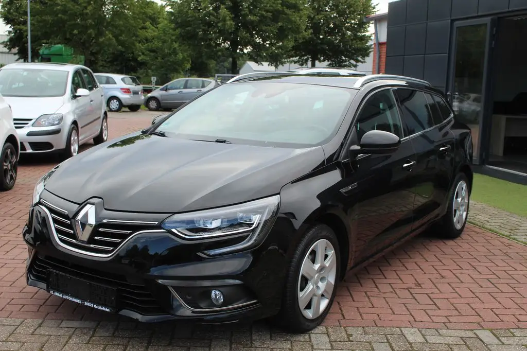 Photo 1 : Renault Megane 2018 Petrol