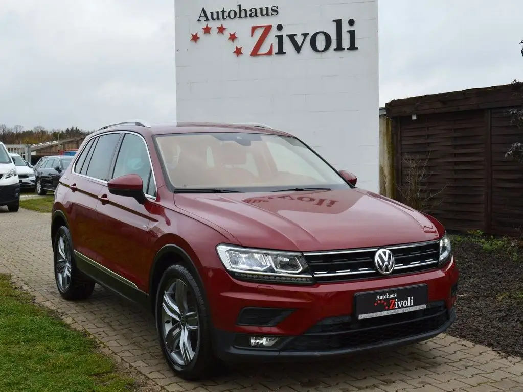 Photo 1 : Volkswagen Tiguan 2019 Essence