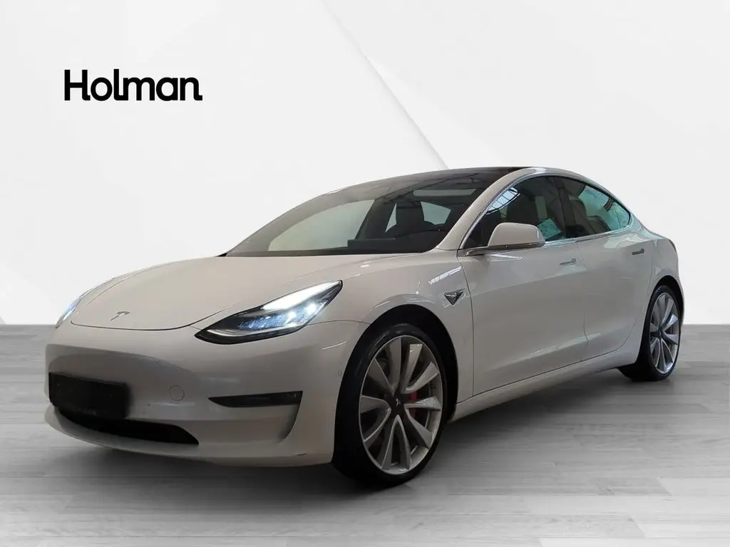 Photo 1 : Tesla Model 3 2019 Non renseigné