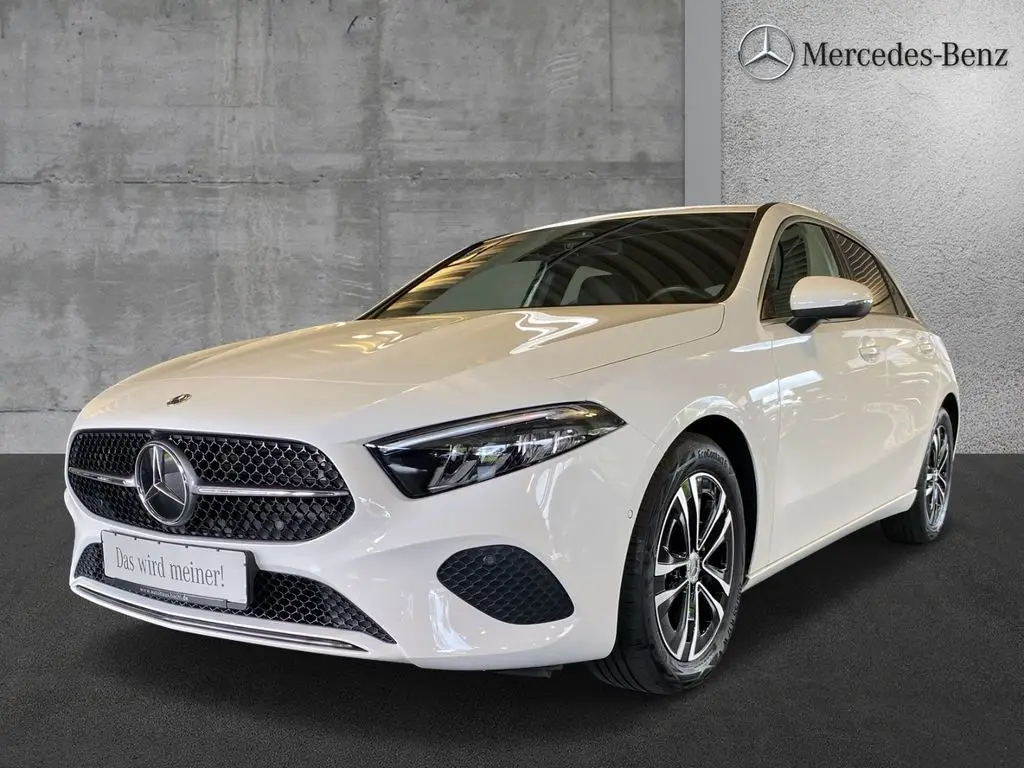 Photo 1 : Mercedes-benz Classe A 2023 Petrol