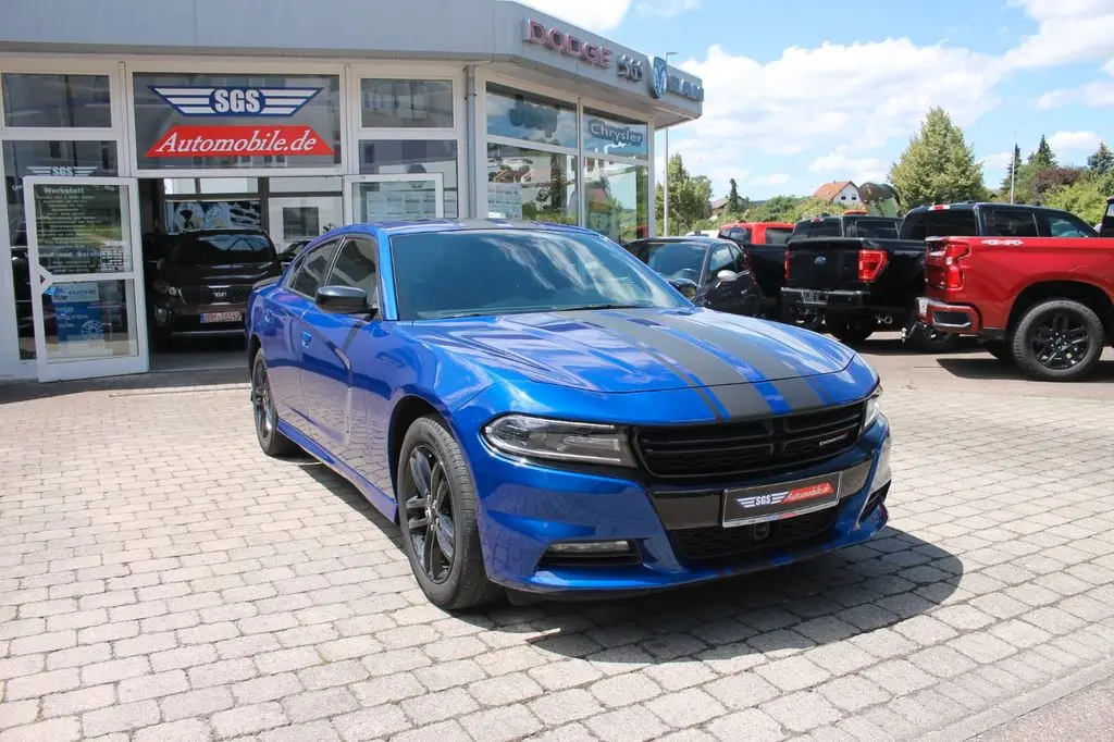 Photo 1 : Dodge Charger 2020 Petrol