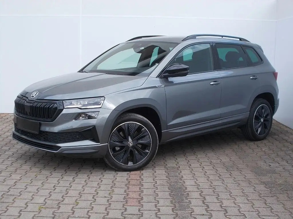 Photo 1 : Skoda Karoq 2023 Essence