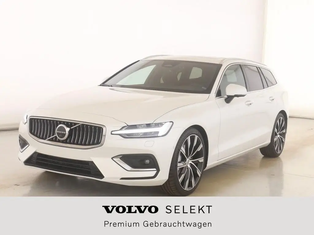 Photo 1 : Volvo V60 2023 Diesel