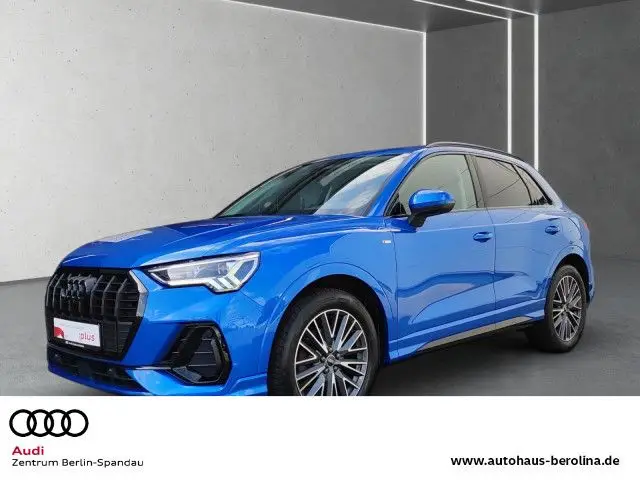 Photo 1 : Audi Q3 2022 Petrol