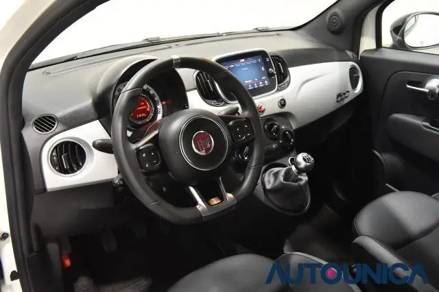 Photo 1 : Fiat 500 2021 Hybrid