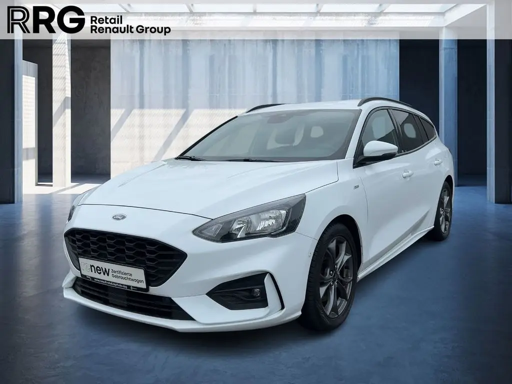 Photo 1 : Ford Focus 2019 Petrol