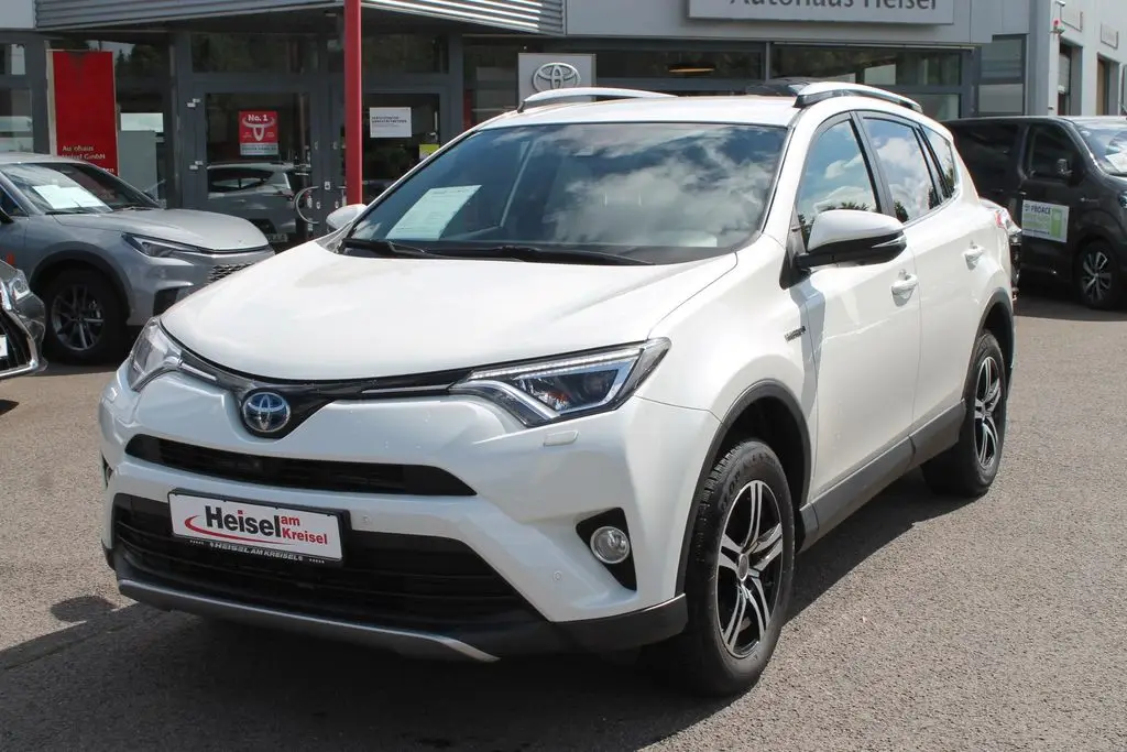 Photo 1 : Toyota Rav4 2018 Hybrid