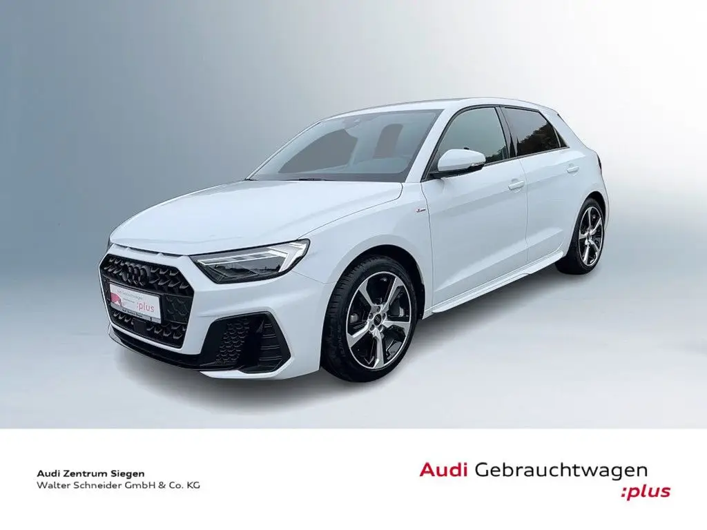 Photo 1 : Audi A1 2023 Essence