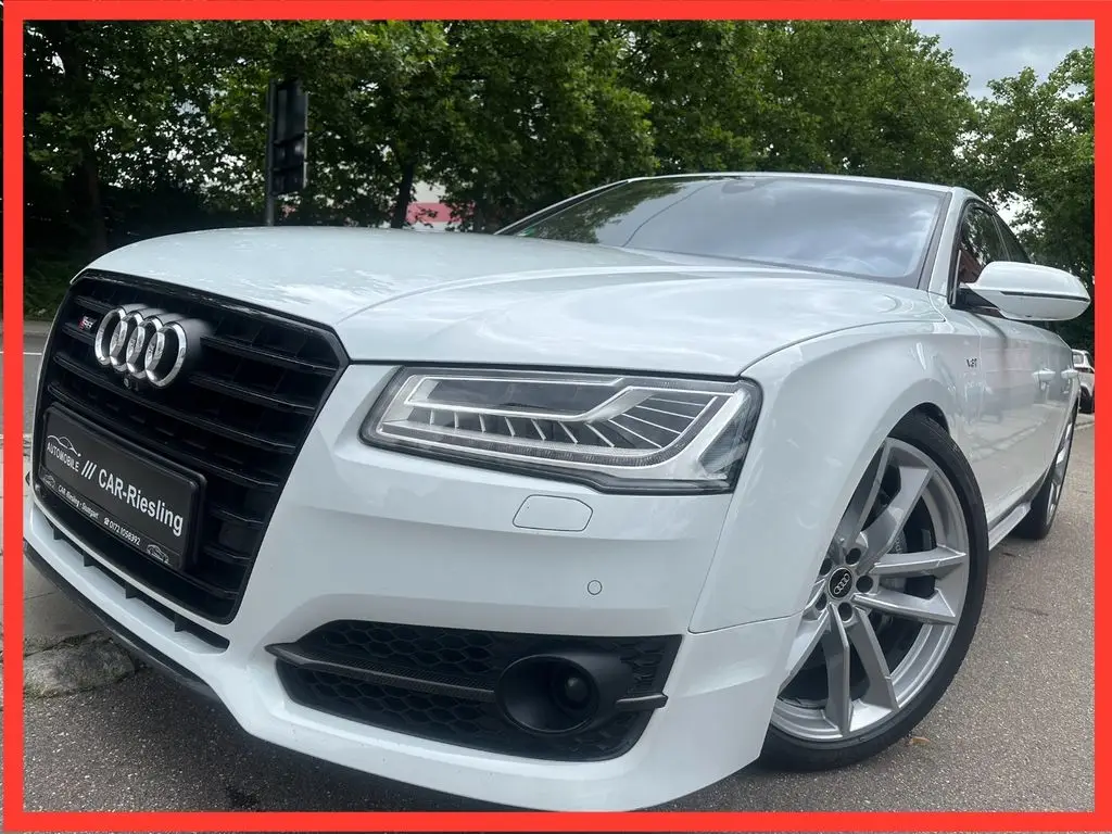 Photo 1 : Audi S8 2017 Petrol