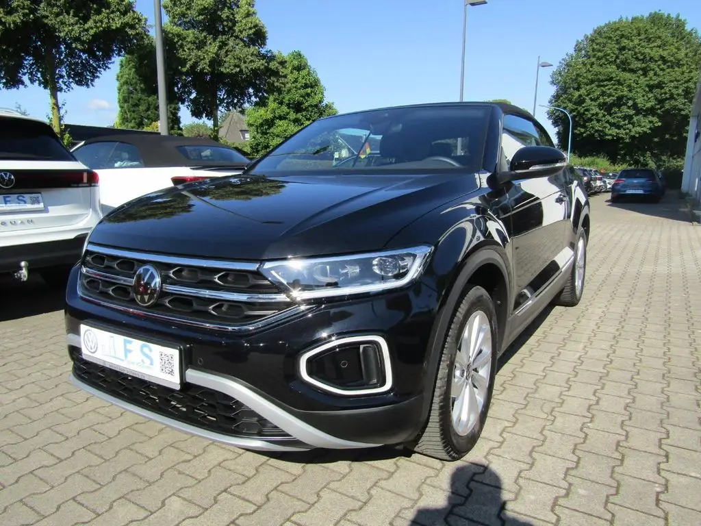 Photo 1 : Volkswagen T-roc 2022 Essence