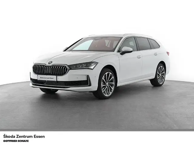 Photo 1 : Skoda Superb 2024 Petrol