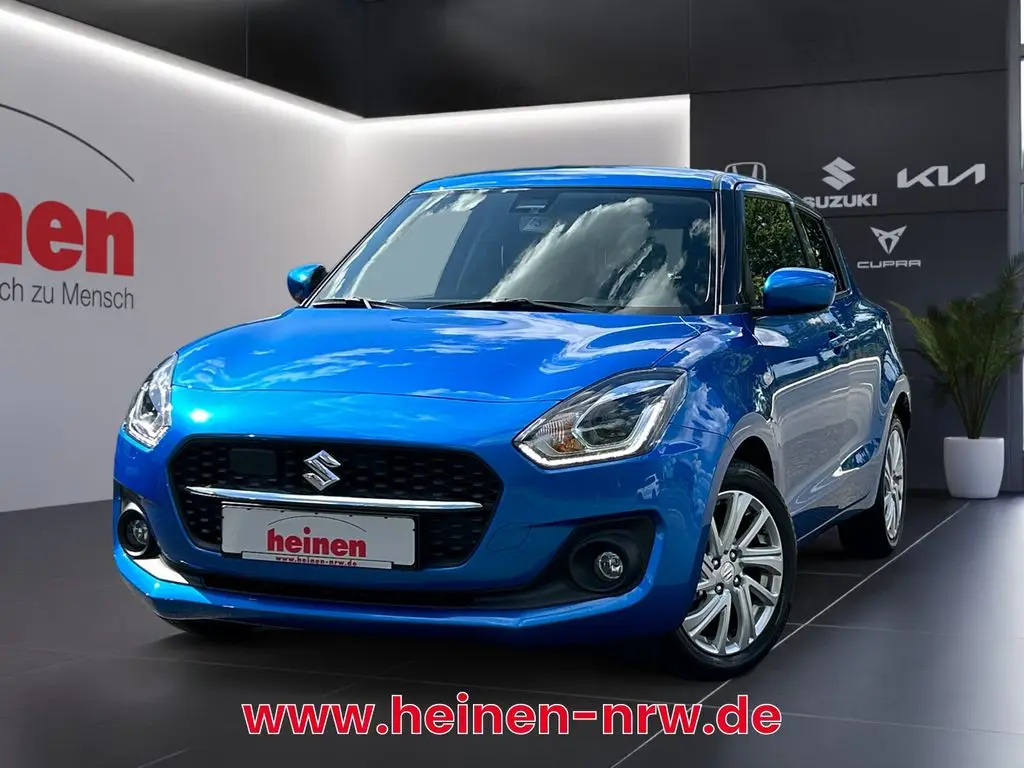 Photo 1 : Suzuki Swift 2021 Petrol