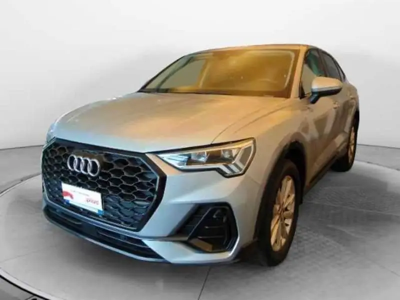 Photo 1 : Audi Q3 2019 Diesel