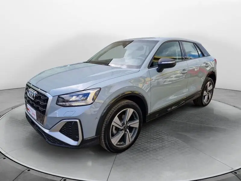 Photo 1 : Audi Q2 2023 Petrol