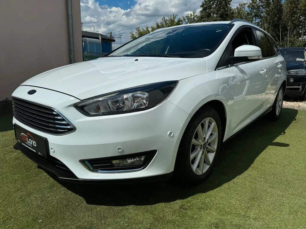 Photo 1 : Ford Focus 2016 Essence