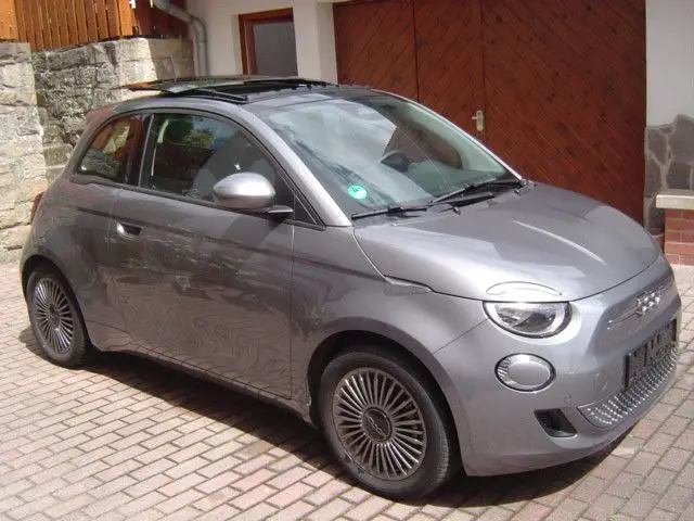 Photo 1 : Fiat 500 2021 Non renseigné