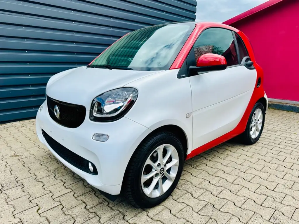 Photo 1 : Smart Fortwo 2018 Petrol