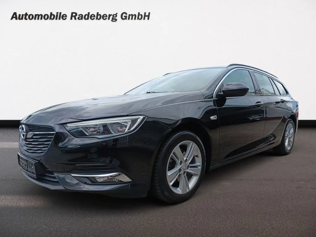 Photo 1 : Opel Insignia 2017 Essence