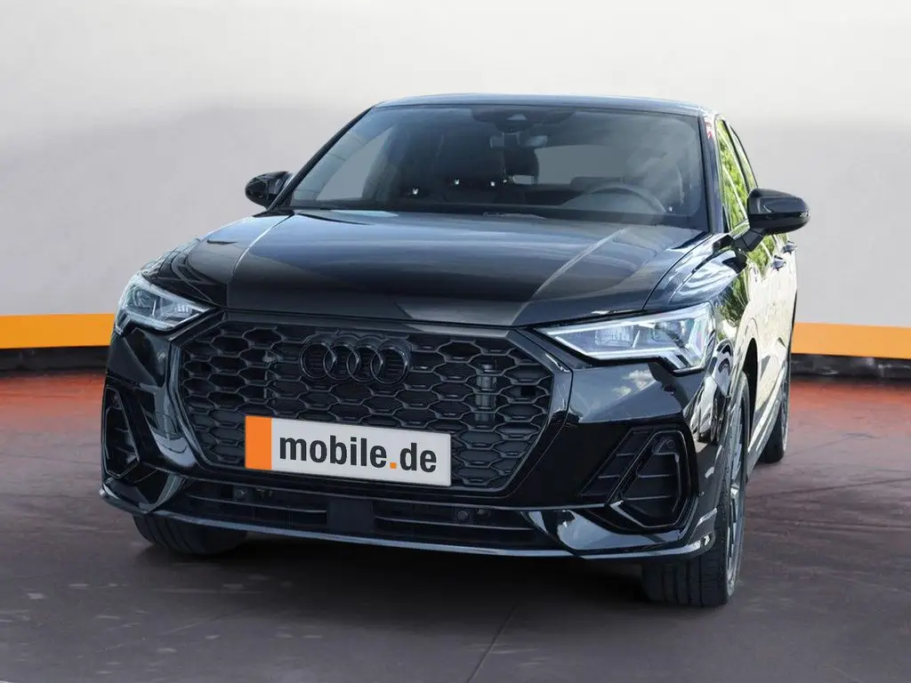 Photo 1 : Audi Q3 2021 Hybrid