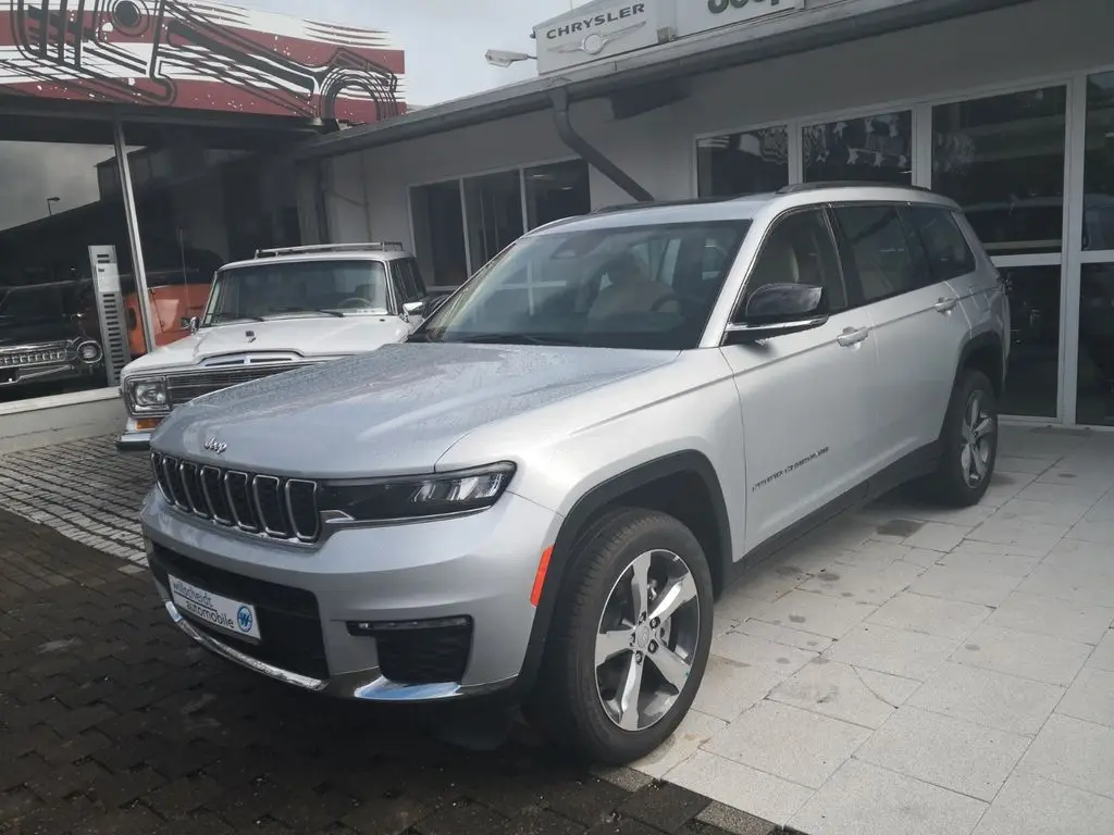 Photo 1 : Jeep Grand Cherokee 2024 Essence