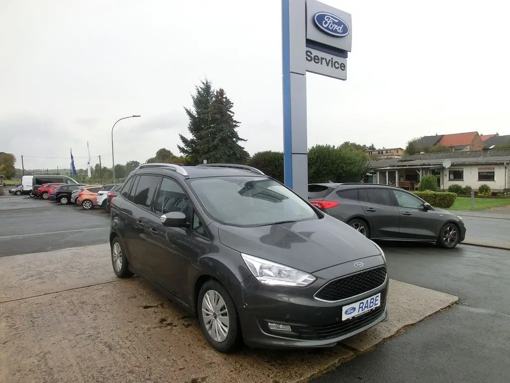 Photo 1 : Ford Grand C-max 2019 Petrol