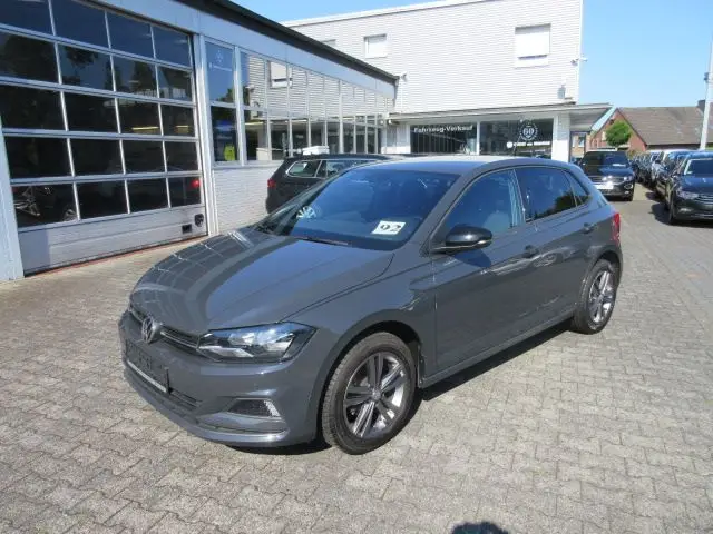 Photo 1 : Volkswagen Polo 2021 Essence