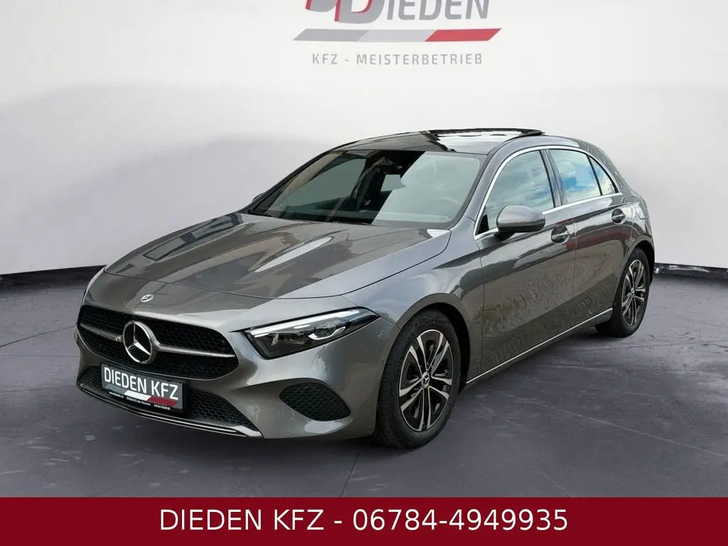 Photo 1 : Mercedes-benz Classe A 2023 Essence