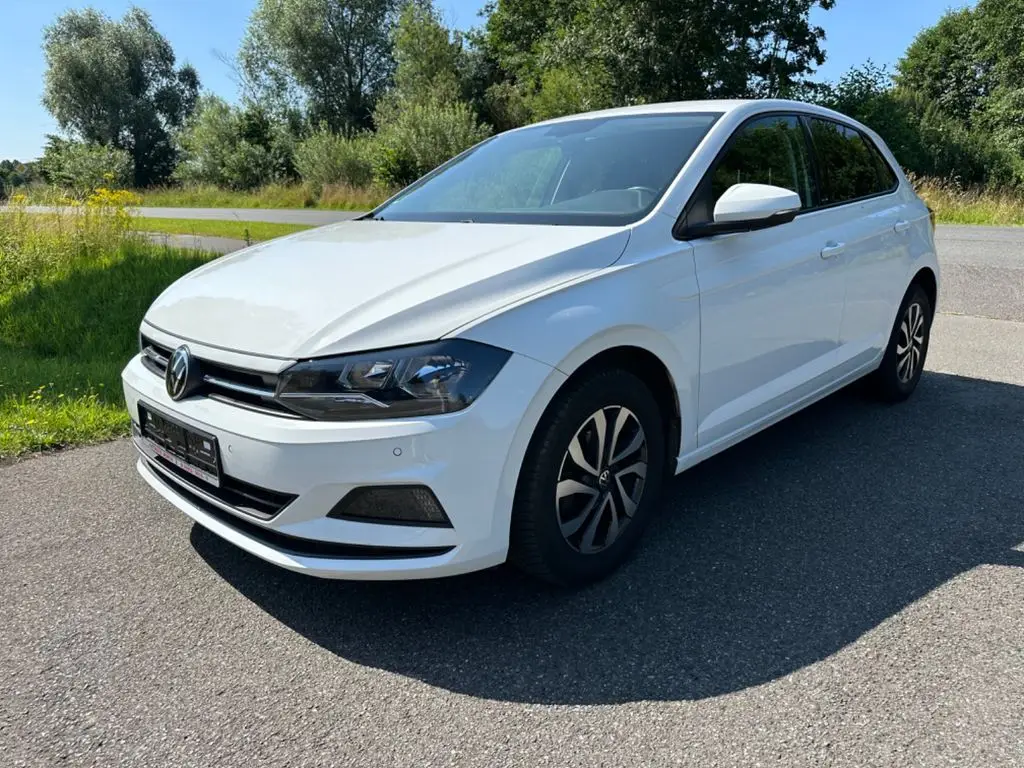 Photo 1 : Volkswagen Polo 2021 Essence