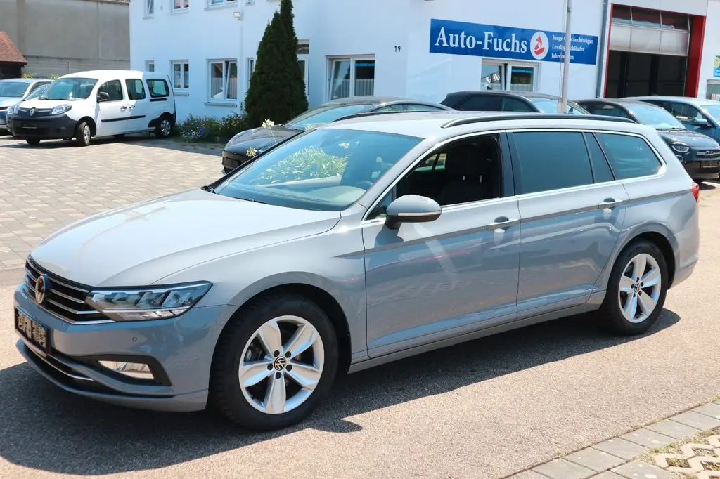 Photo 1 : Volkswagen Passat 2023 Diesel