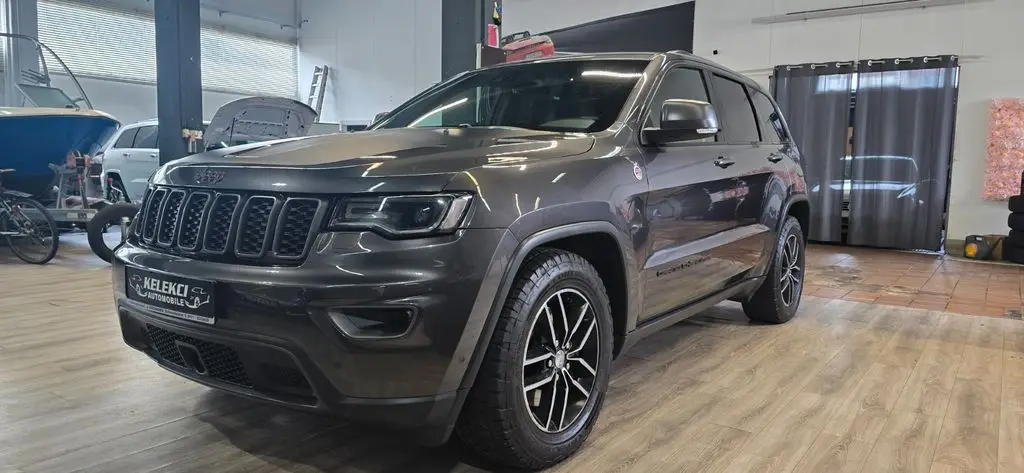 Photo 1 : Jeep Grand Cherokee 2018 Diesel