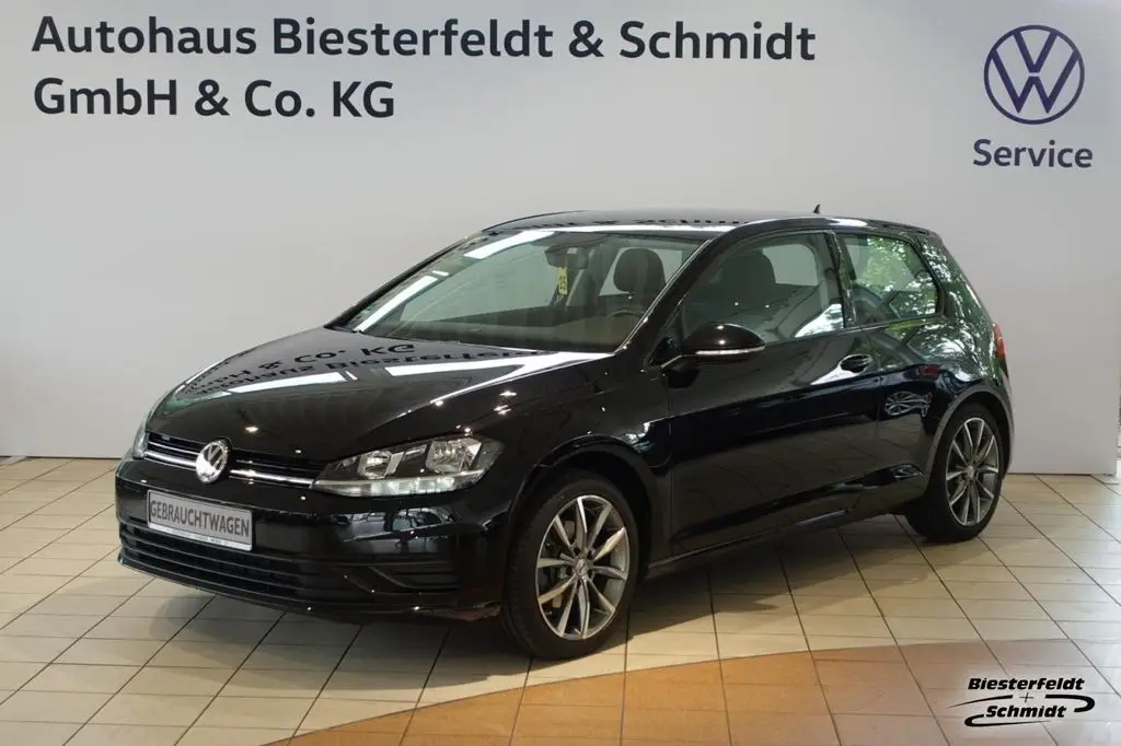 Photo 1 : Volkswagen Golf 2018 Essence