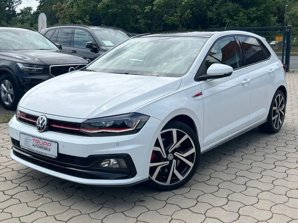 Photo 1 : Volkswagen Polo 2020 Essence