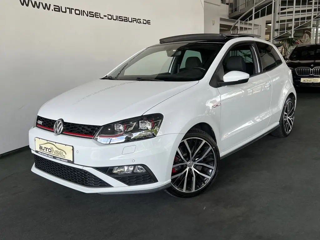 Photo 1 : Volkswagen Polo 2016 Essence