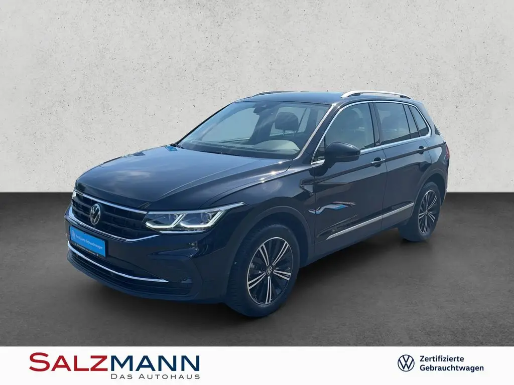 Photo 1 : Volkswagen Tiguan 2023 Petrol