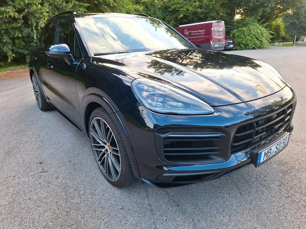 Photo 1 : Porsche Cayenne 2022 Petrol