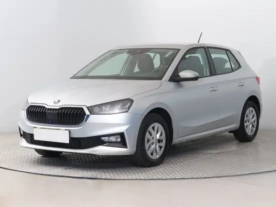 Photo 1 : Skoda Fabia 2023 Petrol