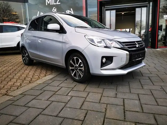 Photo 1 : Mitsubishi Space Star 2023 Petrol