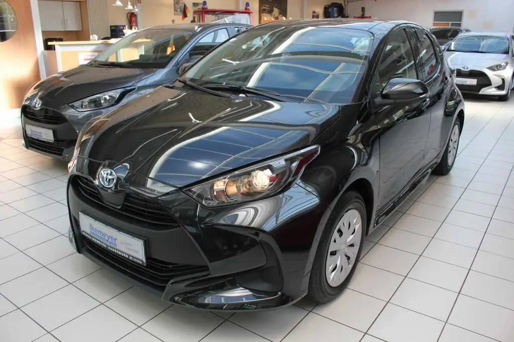 Photo 1 : Toyota Yaris 2023 Hybrid