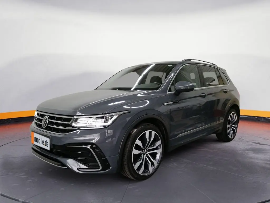 Photo 1 : Volkswagen Tiguan 2021 Essence