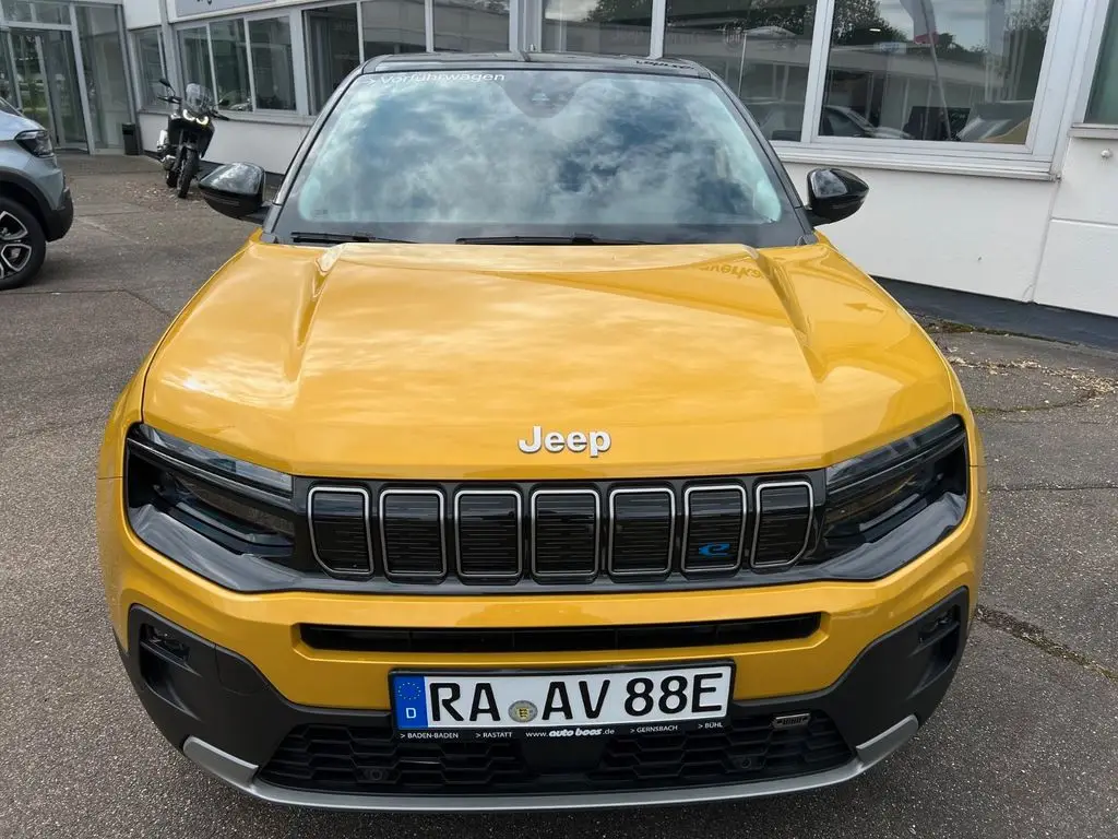 Photo 1 : Jeep Avenger 2023 Non renseigné