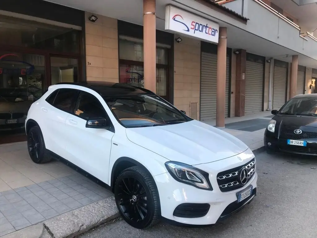 Photo 1 : Mercedes-benz Classe Gla 2019 Diesel