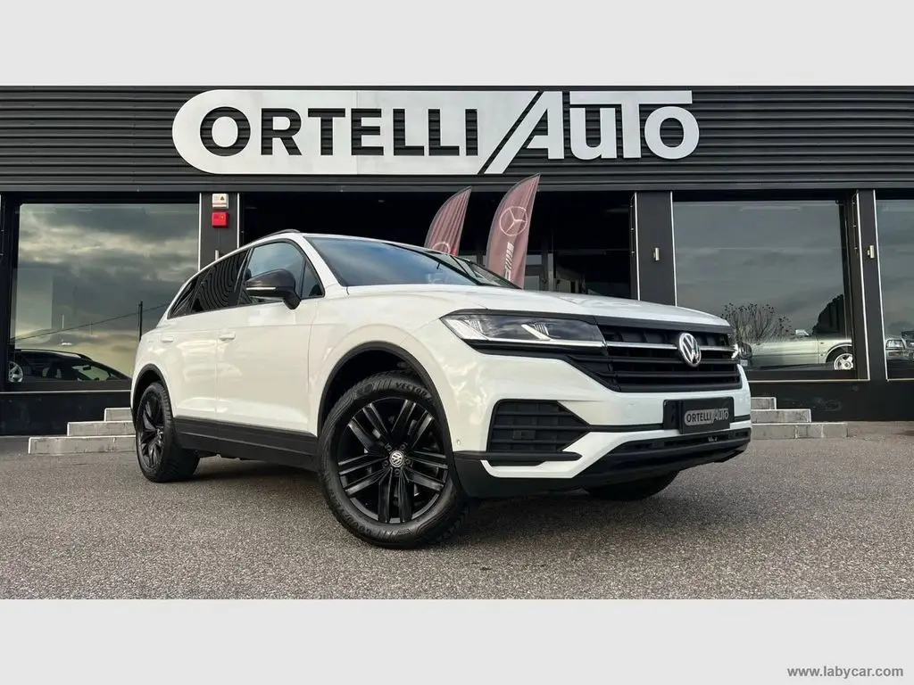 Photo 1 : Volkswagen Touareg 2019 Diesel