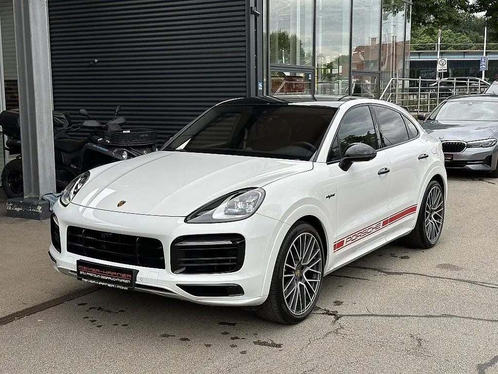 Photo 1 : Porsche Cayenne 2022 Hybrid