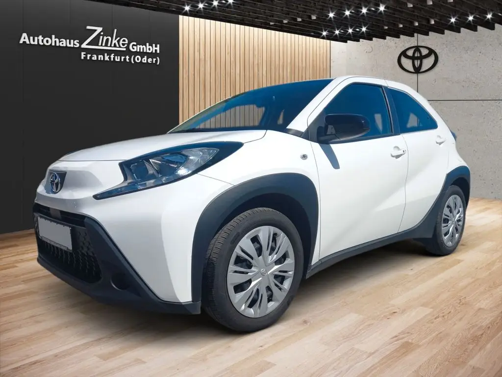 Photo 1 : Toyota Aygo X 2023 Essence