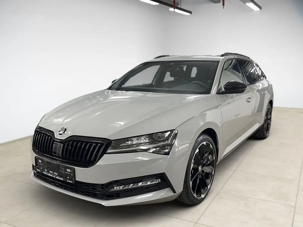 Photo 1 : Skoda Superb 2024 Petrol