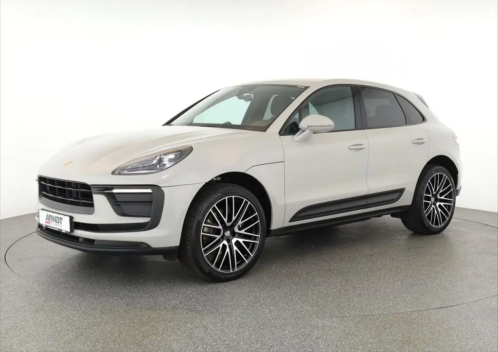 Photo 1 : Porsche Macan 2022 Essence