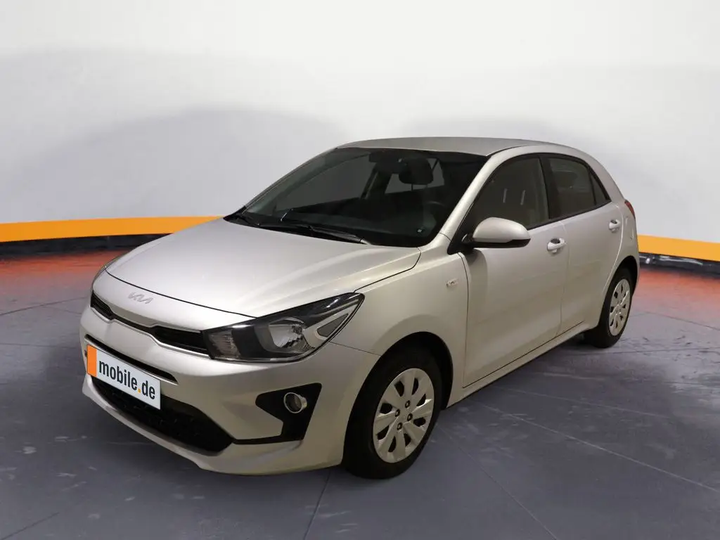 Photo 1 : Kia Rio 2023 Essence