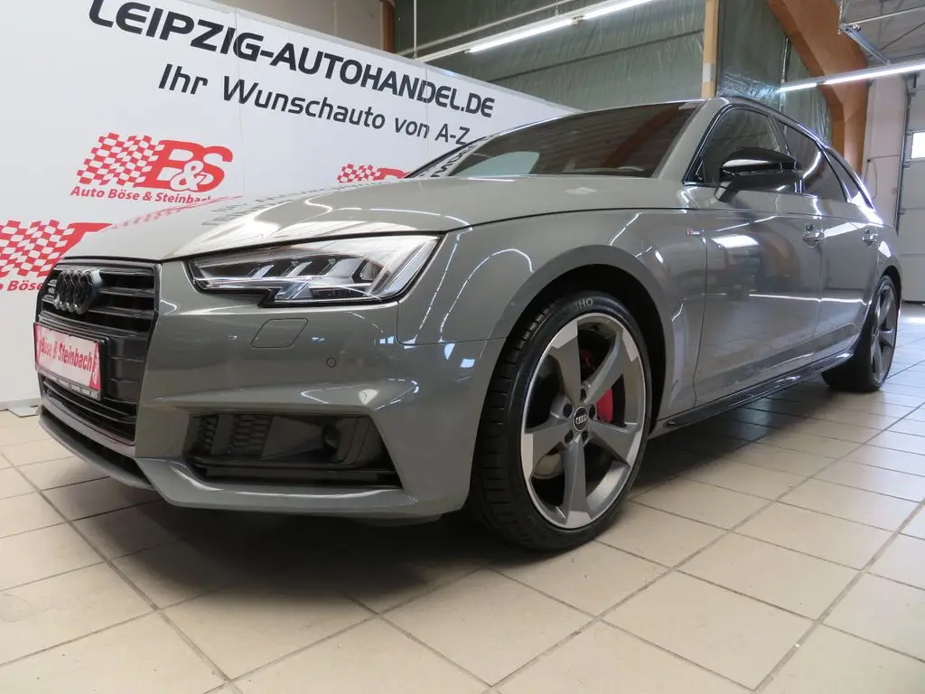 Photo 1 : Audi A4 2018 Hybride