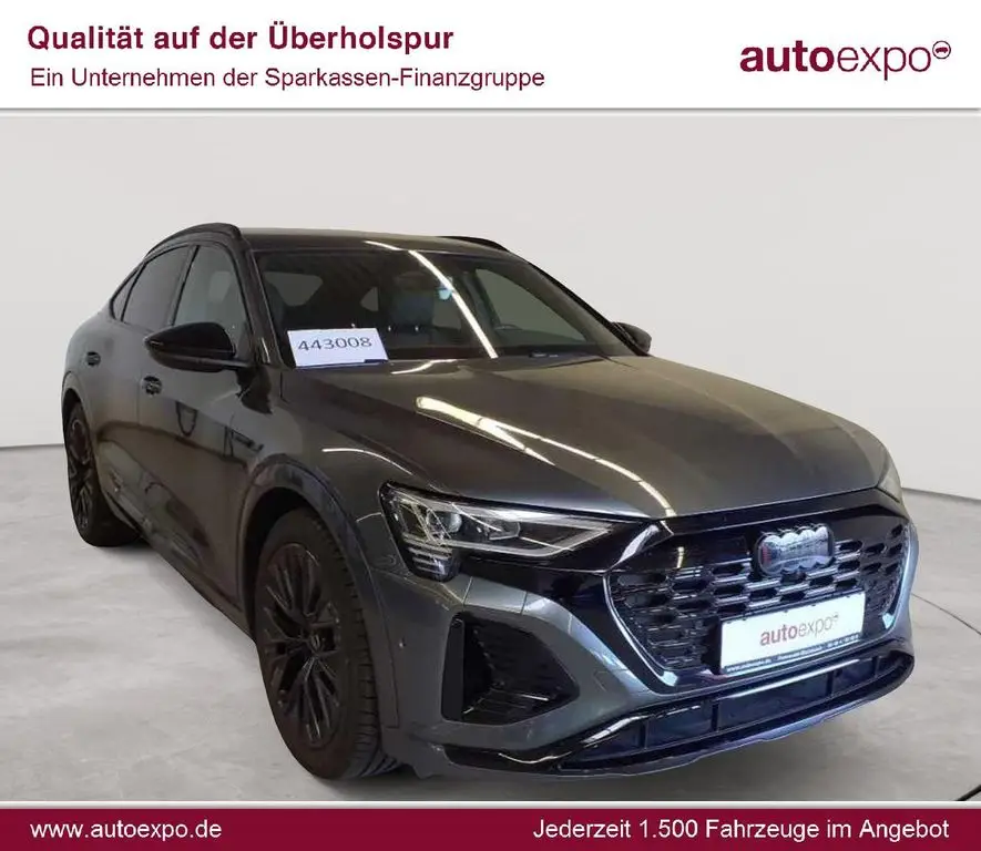 Photo 1 : Audi Q8 2023 Non renseigné